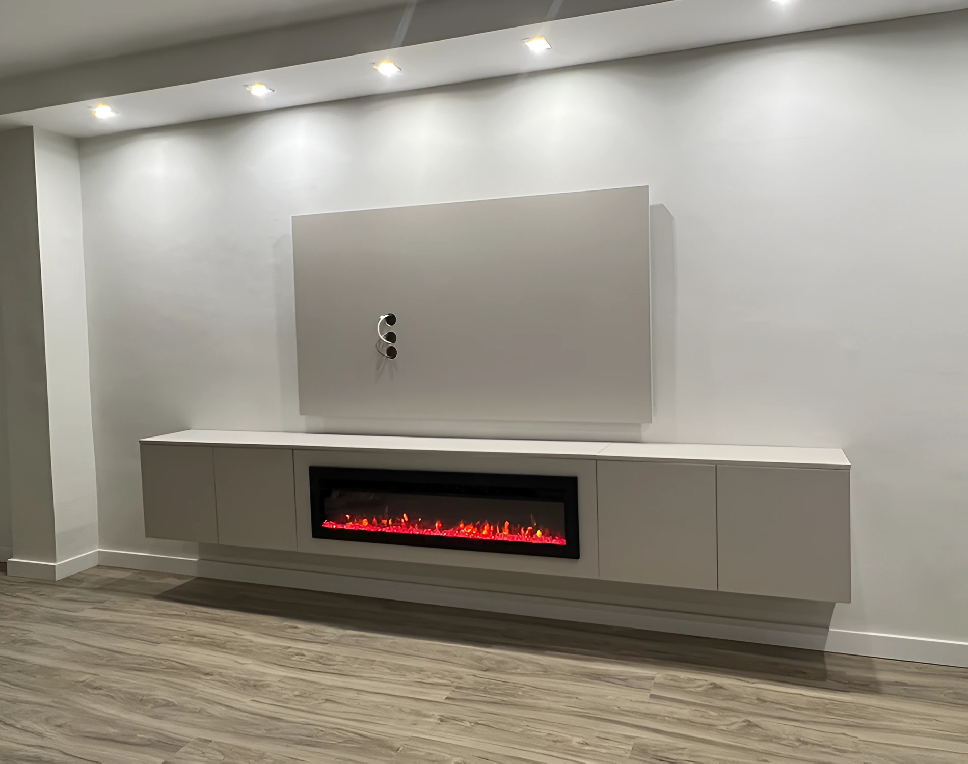 Mueble de TV con Chimenea Eléctrica: Elegancia y Calidez en un Diseño Único